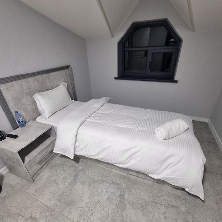 Revel Hotel 塔什干 外观 照片